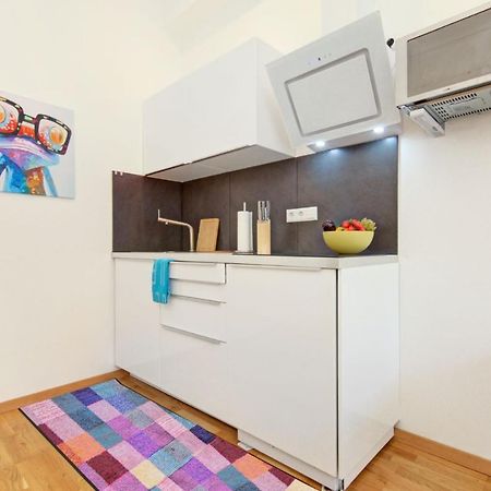 Altbaucharme In Der Stadtmitte Apartamento Karlsruhe Exterior foto