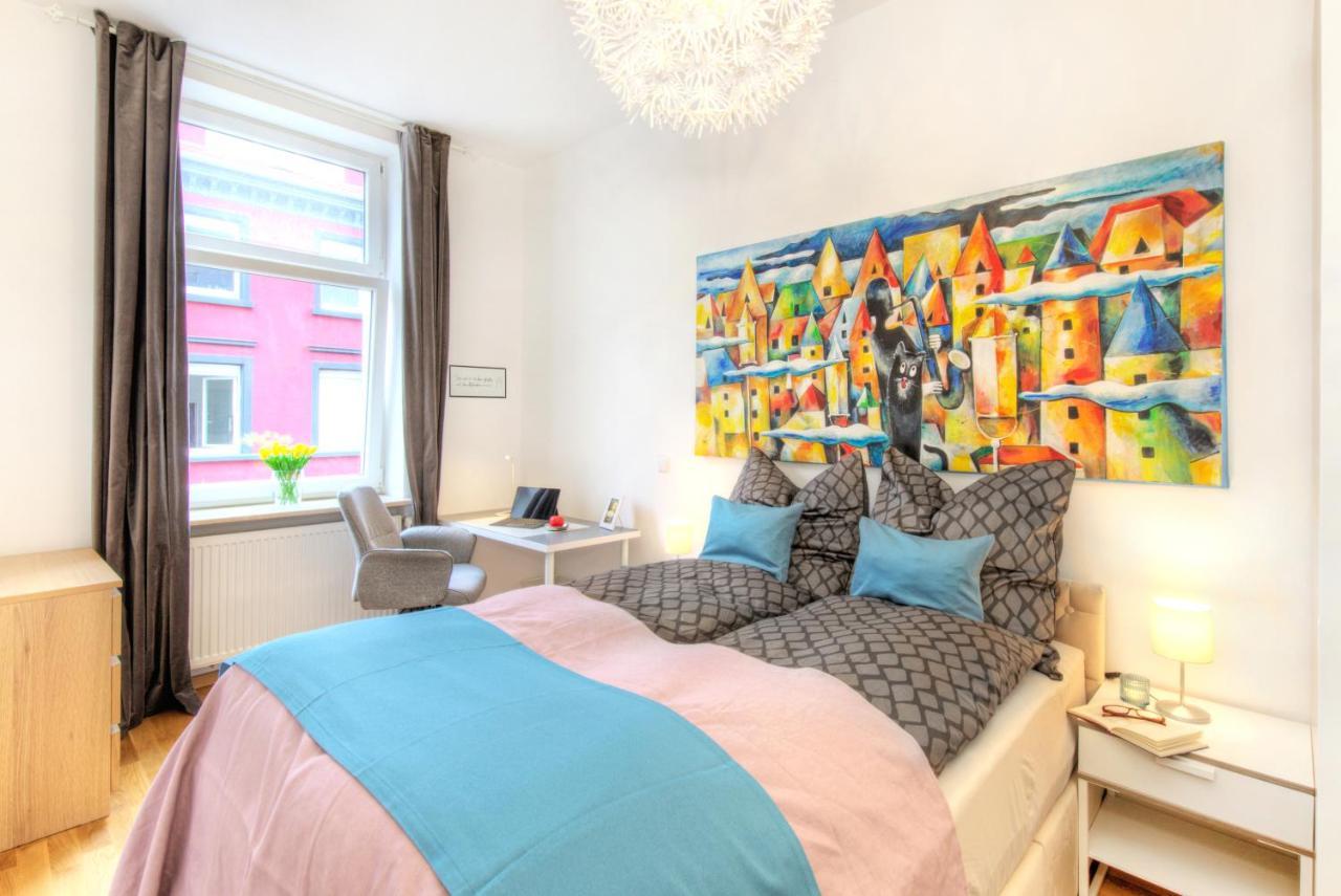 Altbaucharme In Der Stadtmitte Apartamento Karlsruhe Exterior foto